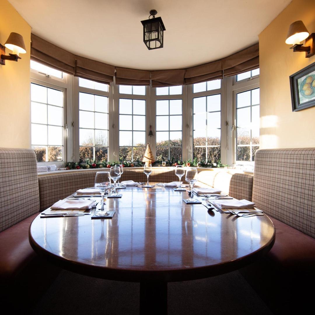 The Pheasant Public House & Hotel Gestingthorpe Exteriör bild
