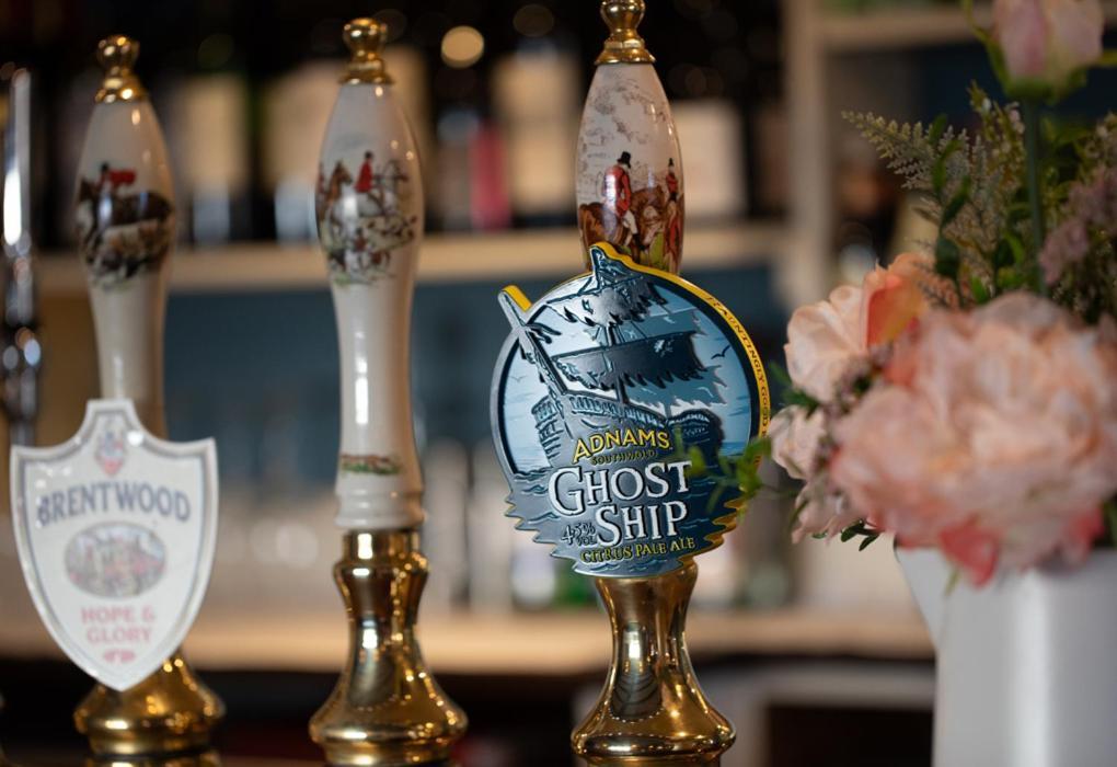 The Pheasant Public House & Hotel Gestingthorpe Exteriör bild