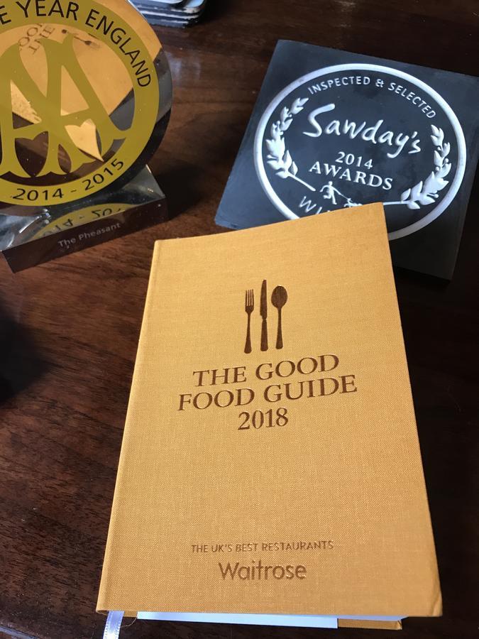 The Pheasant Public House & Hotel Gestingthorpe Exteriör bild